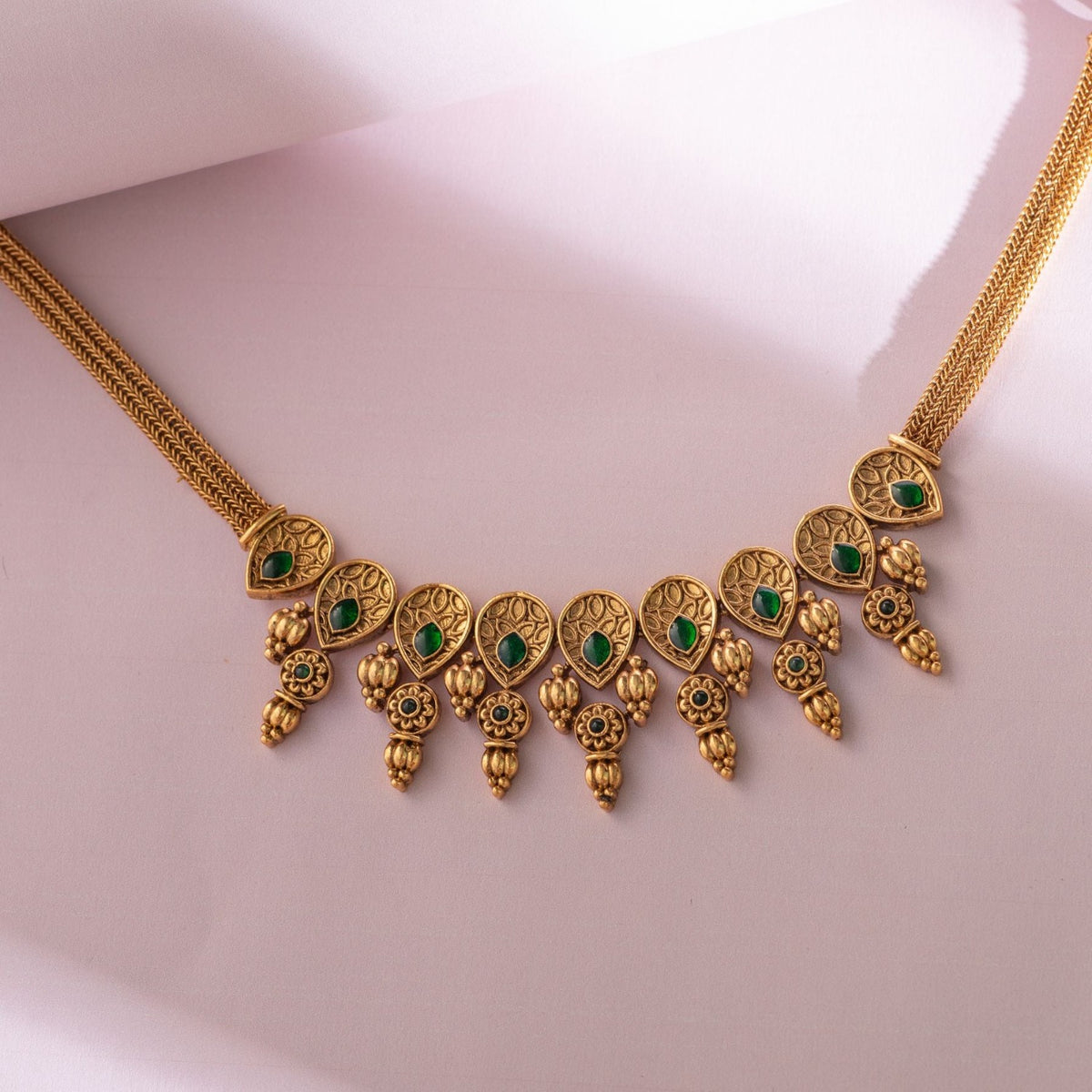 Azba Leafy Floral Antique Necklace 