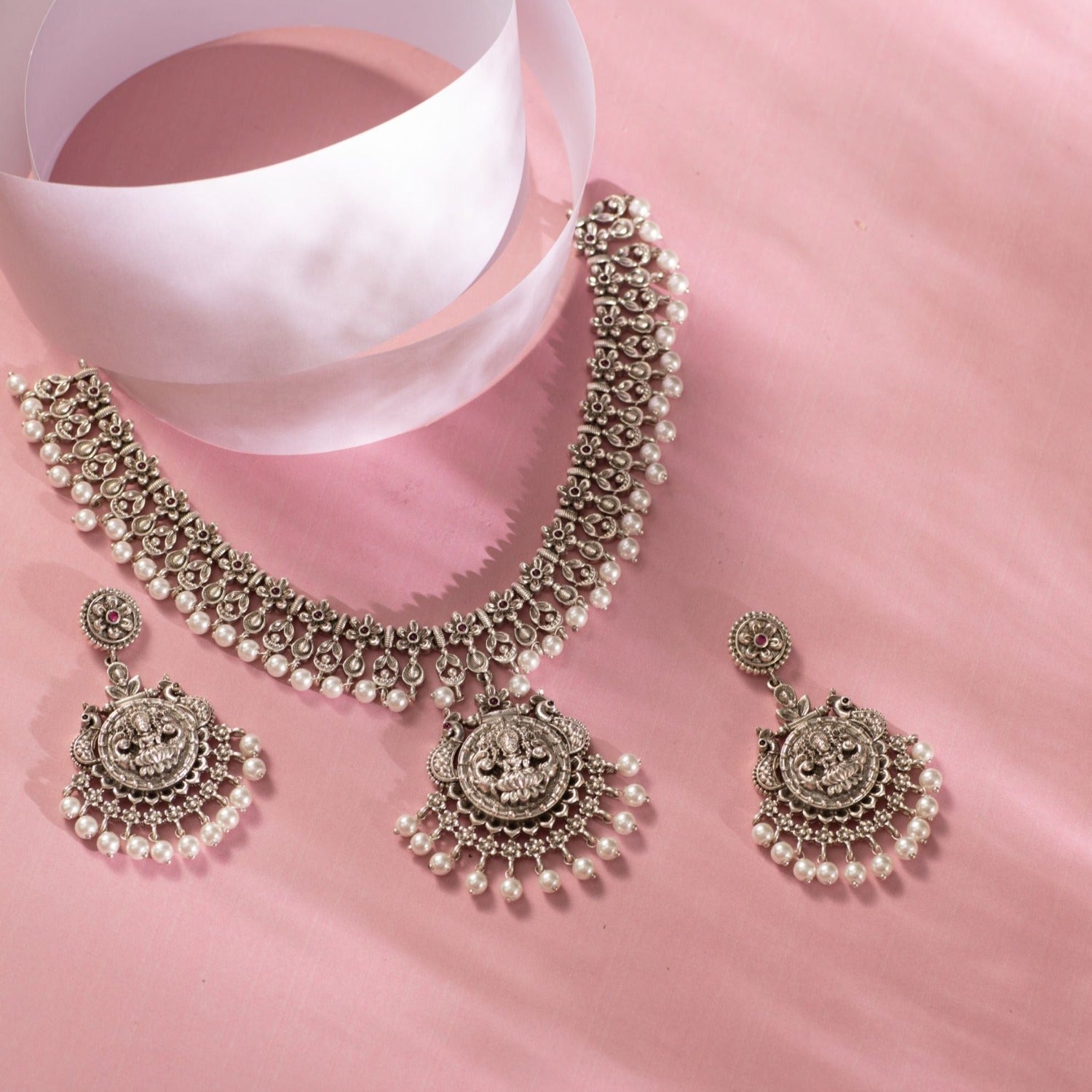 Buy Maati Temple Floral Antique Oxidized Necklace Set Tarinika