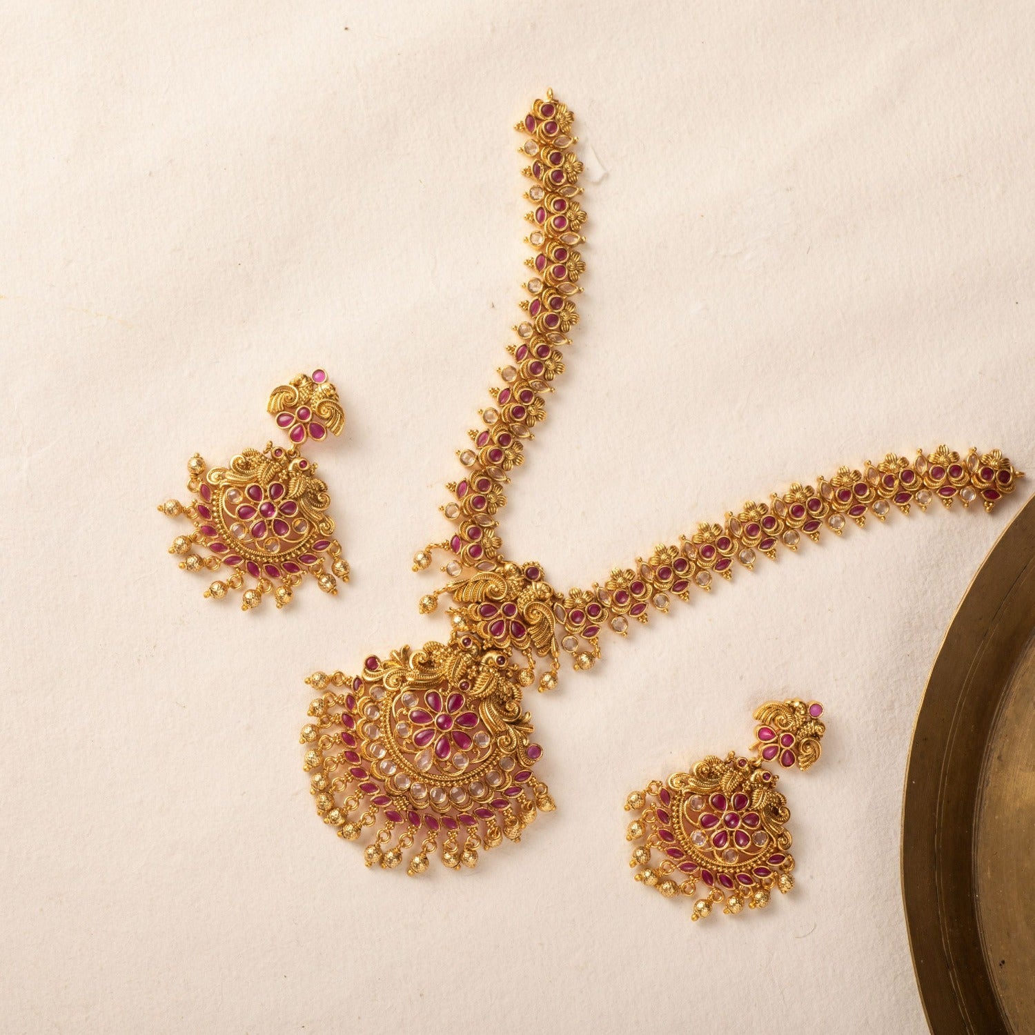 Buy Floral Classic Antique Necklace Set Tarinika