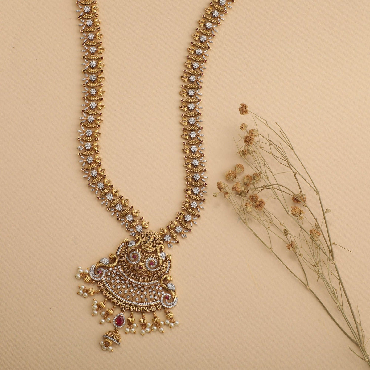 Grandeur Antique Long Necklace Set