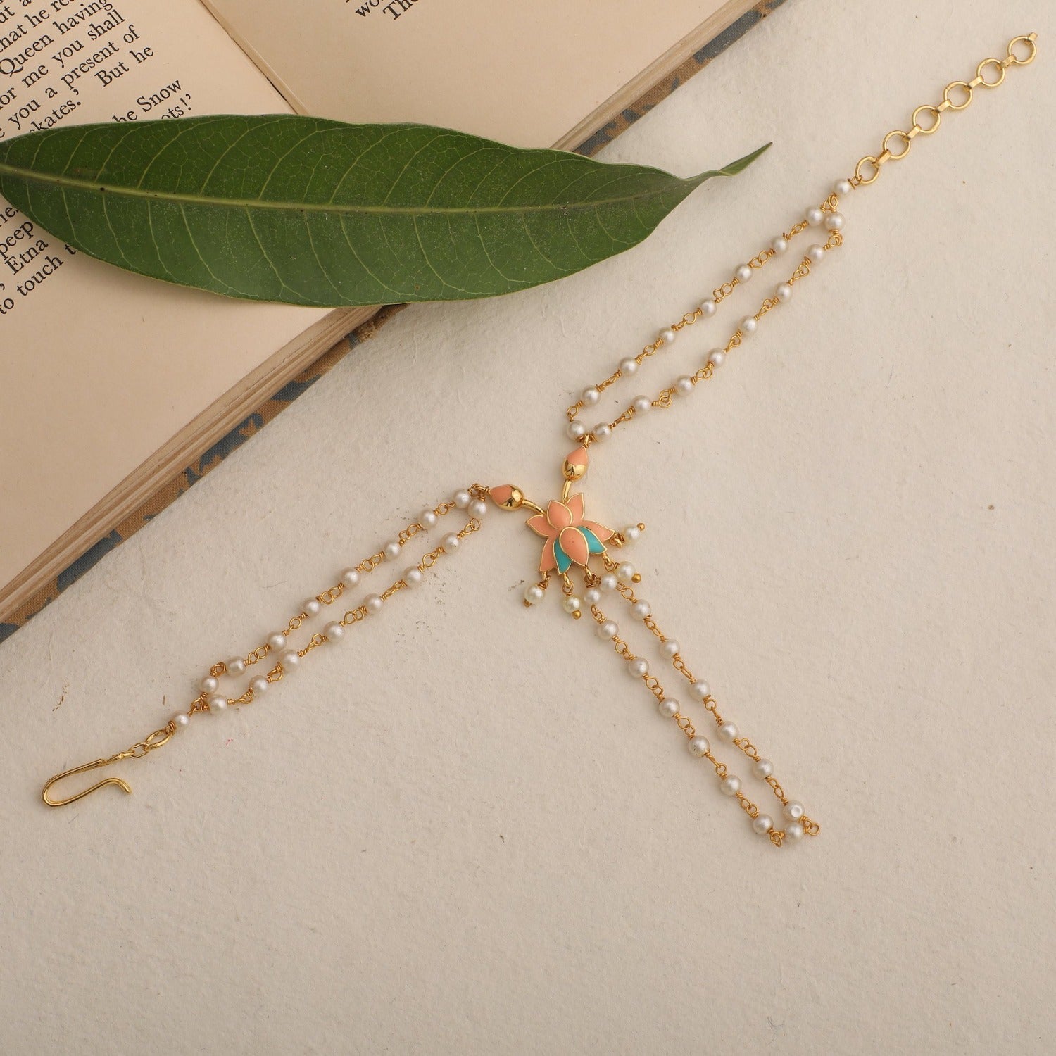 Jalaja Pearl Strings Ring Handchain Bracelet