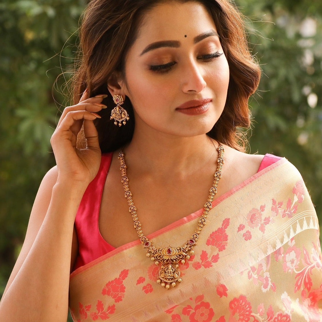 Tarinika long necklace discount