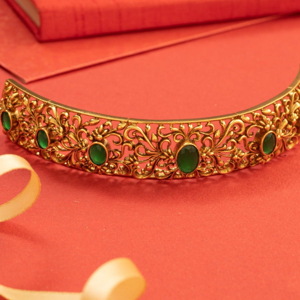 Rava Antique Choker